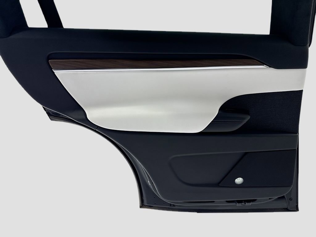 Used 2023 Tesla Model X image 25