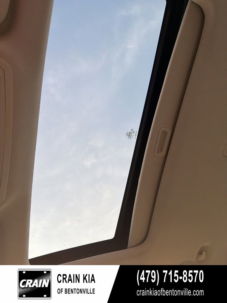 Used 2018 Ford Focus Titanium image 32