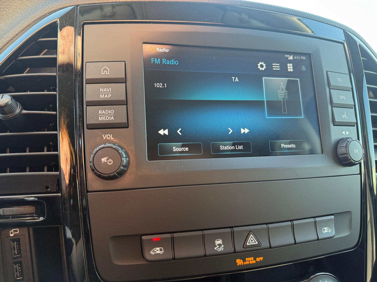 Used 2023 Mercedes-Benz Metris Passenger image 12