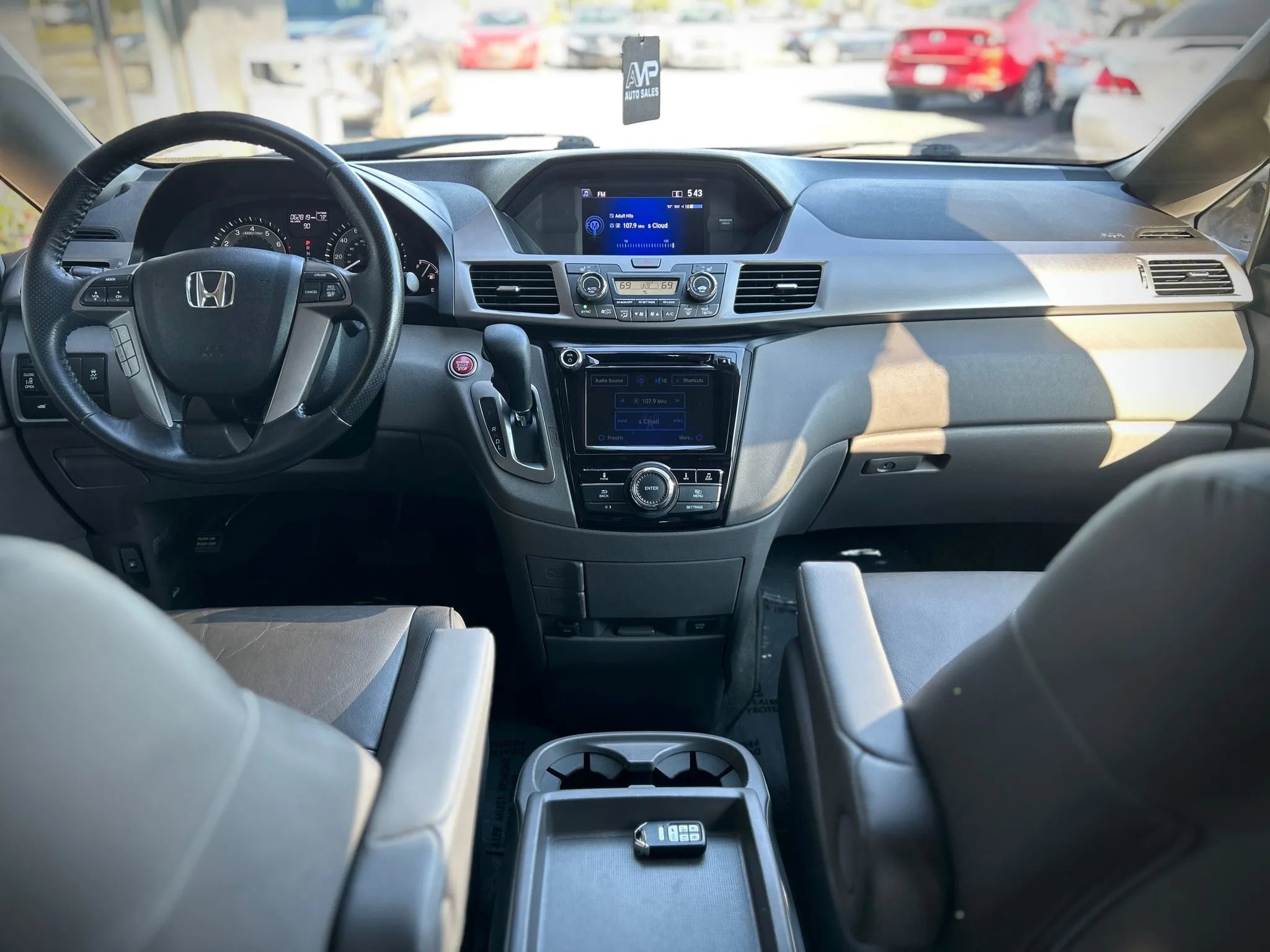 Used 2017 Honda Odyssey EX-L image 10