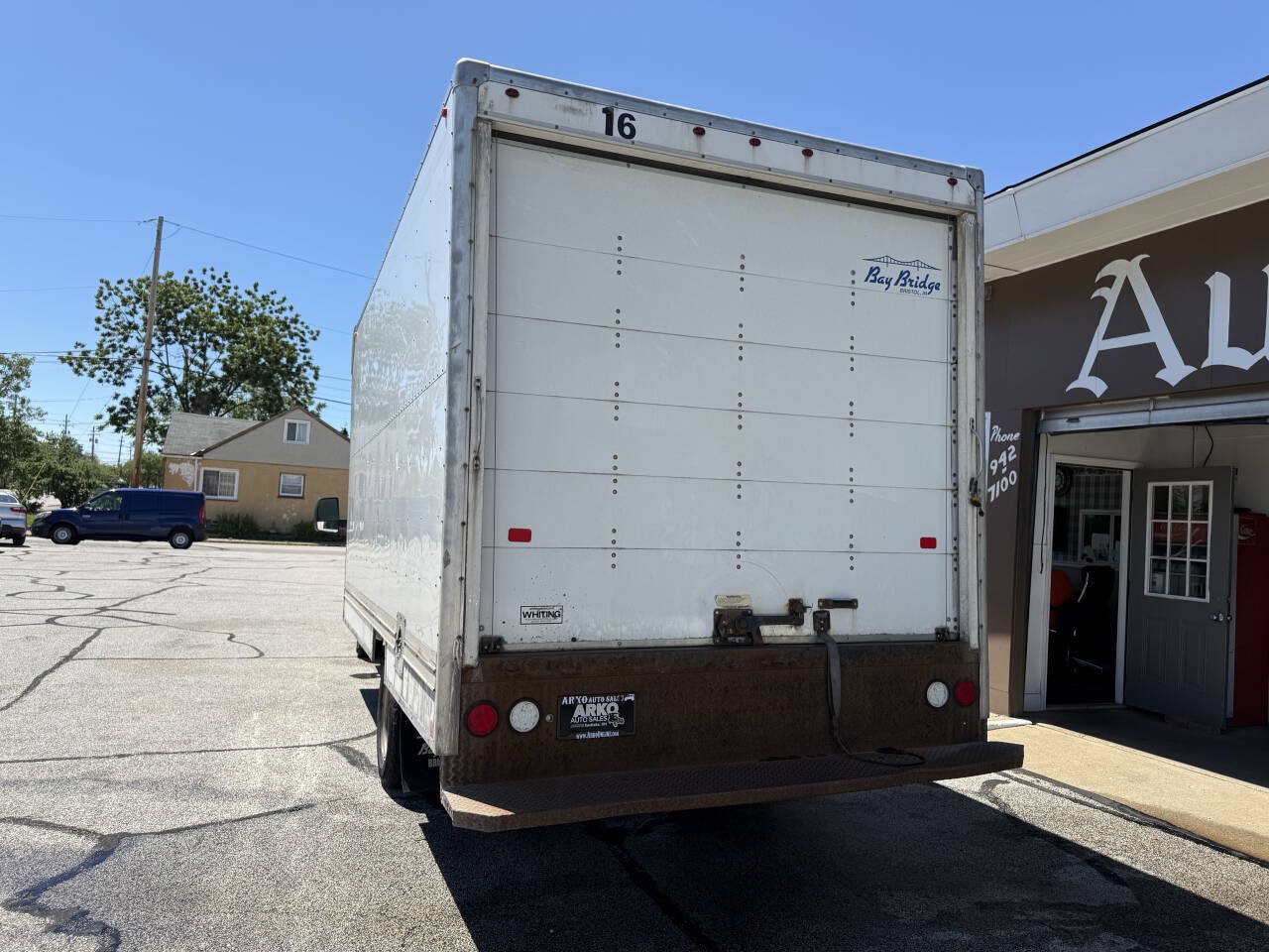 Used 2019 Chevrolet Express 3500 Extended w/ Driver Convenience Package RWD image 8