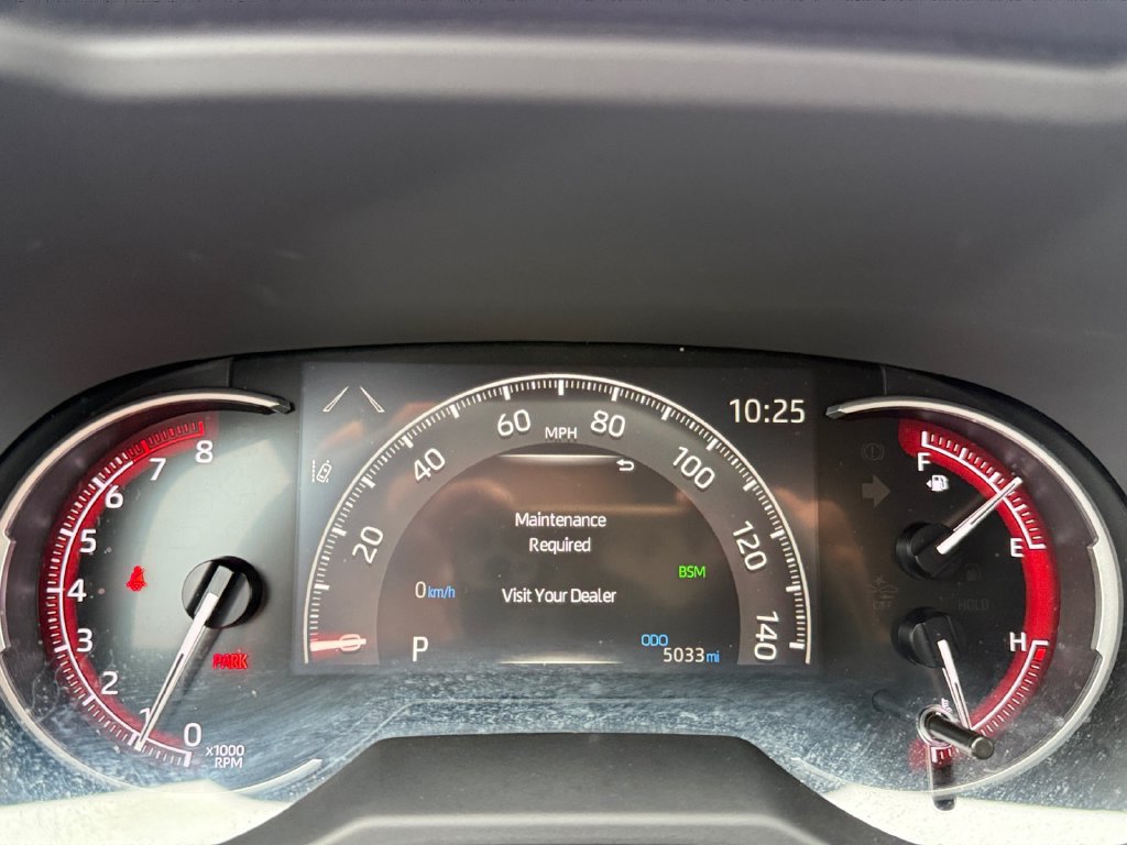 Used 2025 Toyota RAV4 XLE Premium AWD/4WD image 13