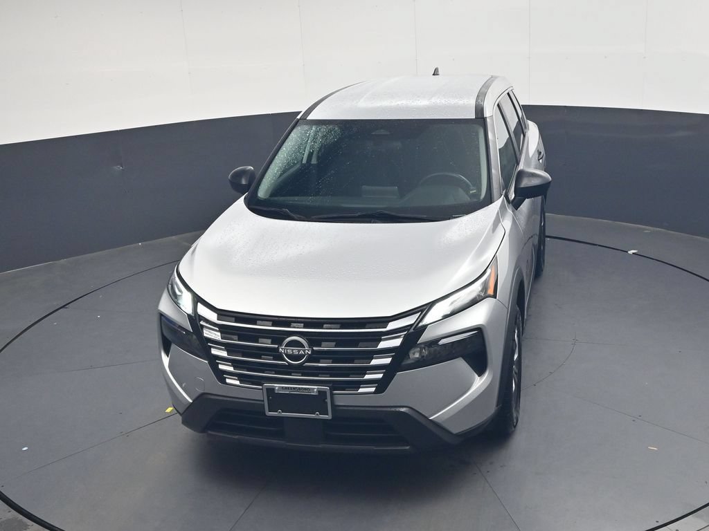 Used 2024 Nissan Rogue S AWD/4WD image 32