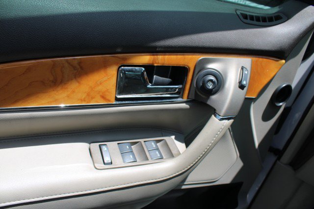 Used 2015 Lincoln MKX FWD w/ Equipment Group 102A image 21