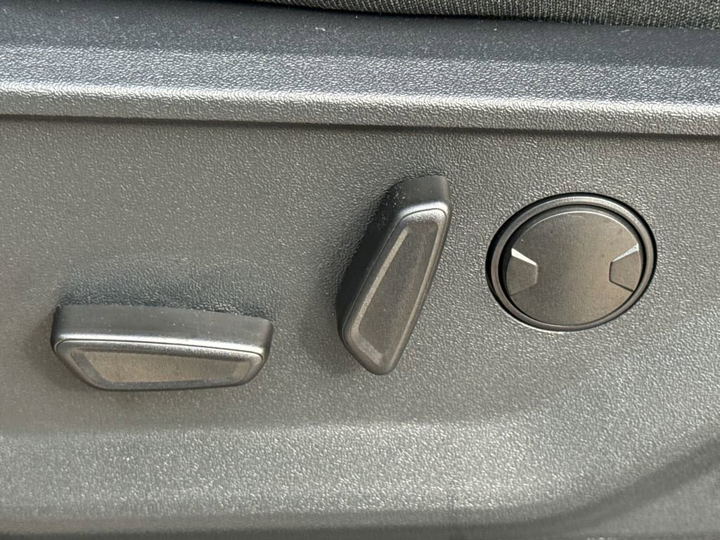 Used 2026 Ford F150 XLT w/ Equipment Group 302A MID image 21