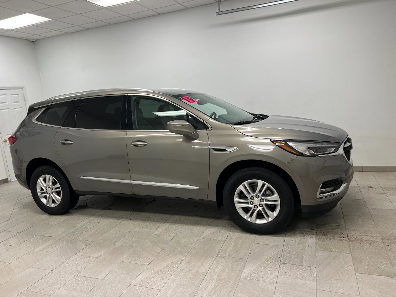 Used 2019 Buick Enclave Essence FWD image 15