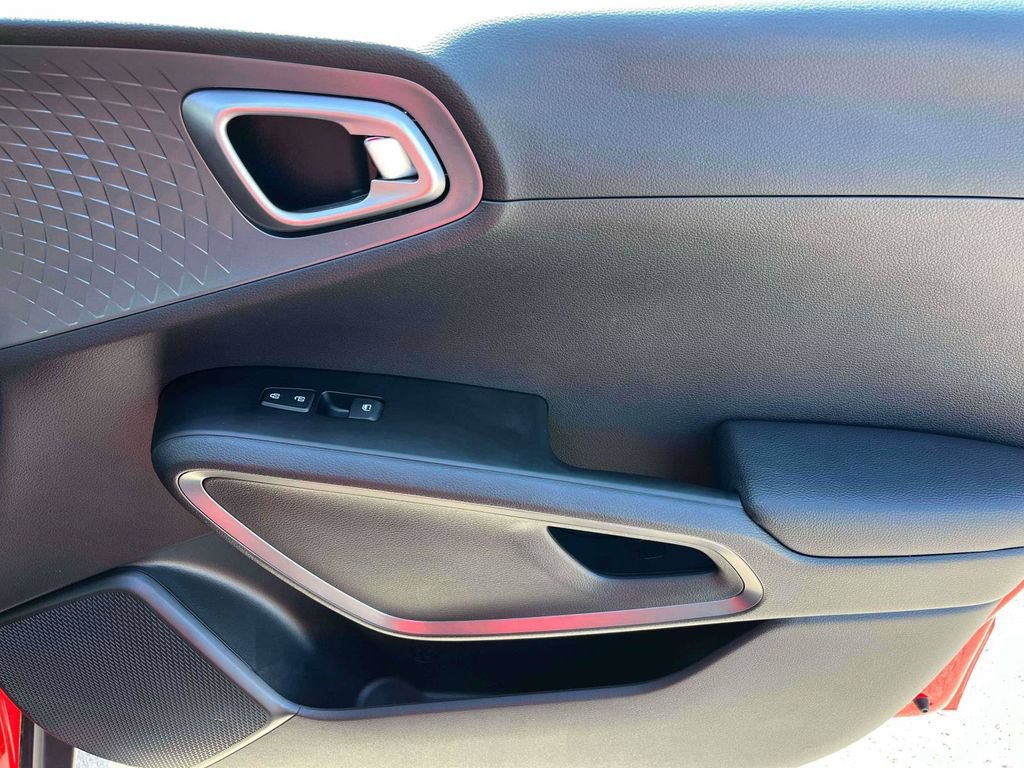 Used 2020 Kia Soul S FWD image 10