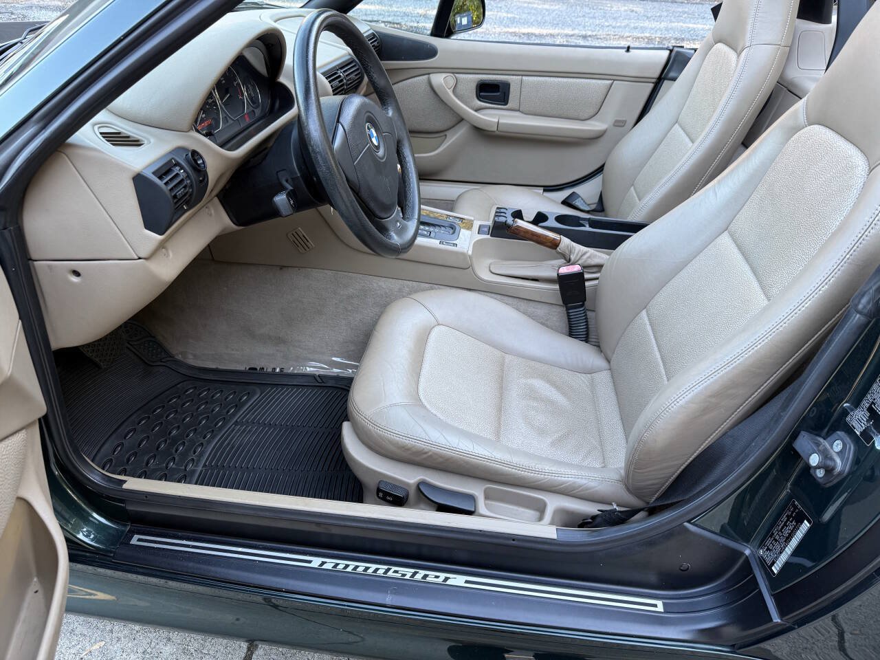 Used 2000 BMW Z3 2.5i RWD image 19