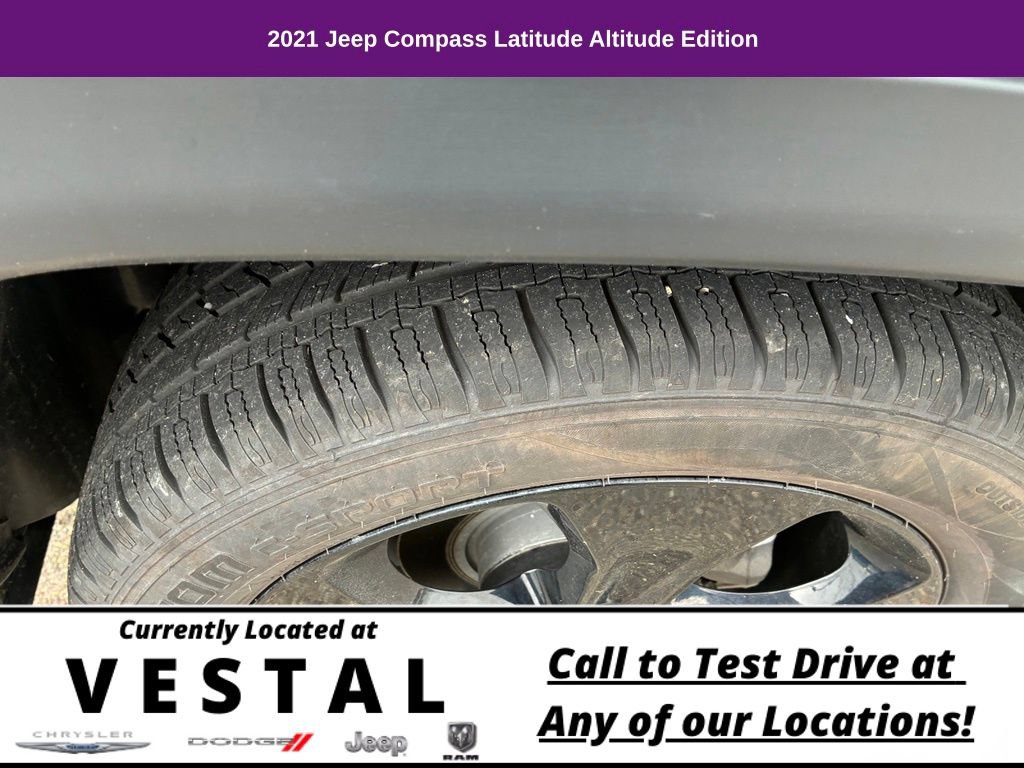 Used 2021 Jeep Compass Latitude FWD image 15