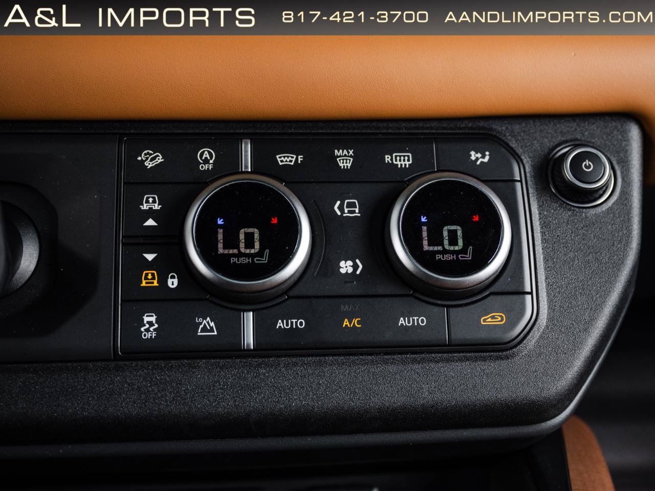 Used 2023 Land Rover Defender 110 X-Dynamic SE AWD/4WD image 17