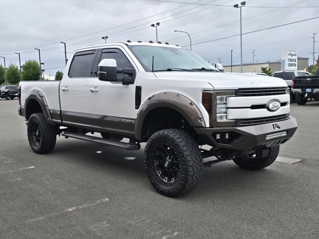 Used 2017 Ford F350 King Ranch w/ King Ranch Ultimate Package AWD/4WD image 4