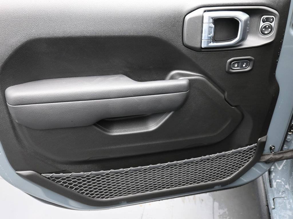 New 2026 Jeep Gladiator Willys image 9