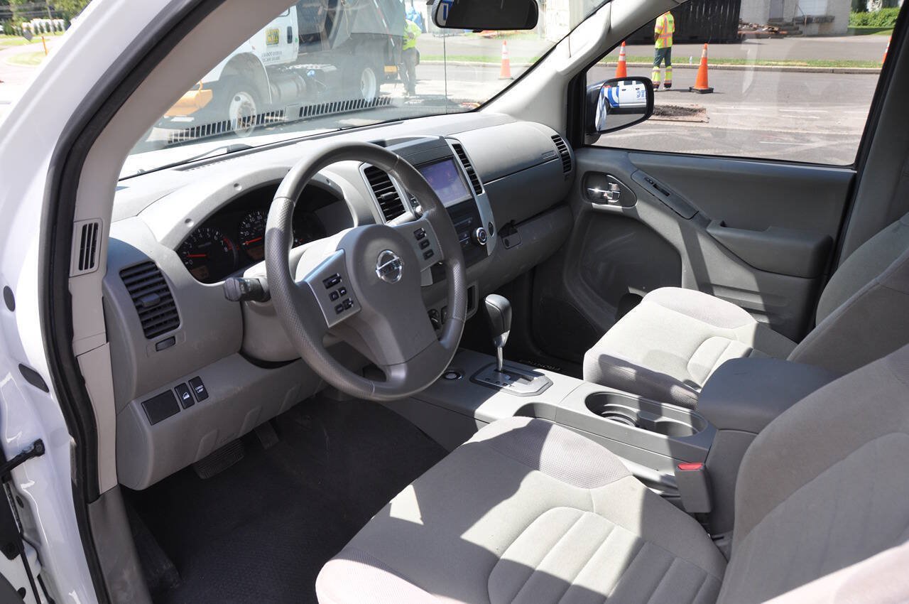 Used 2021 Nissan Frontier S AWD/4WD image 18