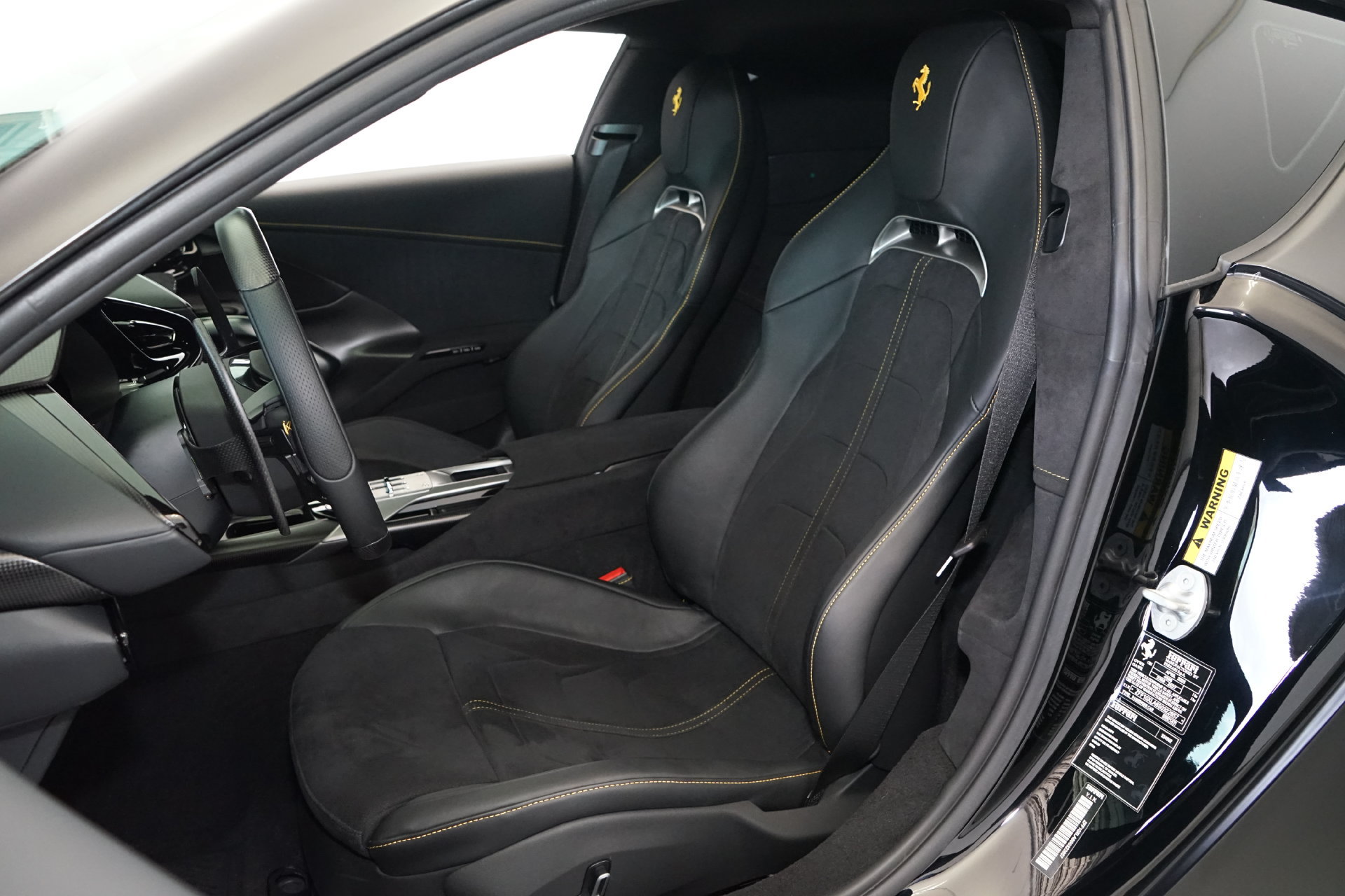 Used 2025 Ferrari 12Cilindri RWD image 17