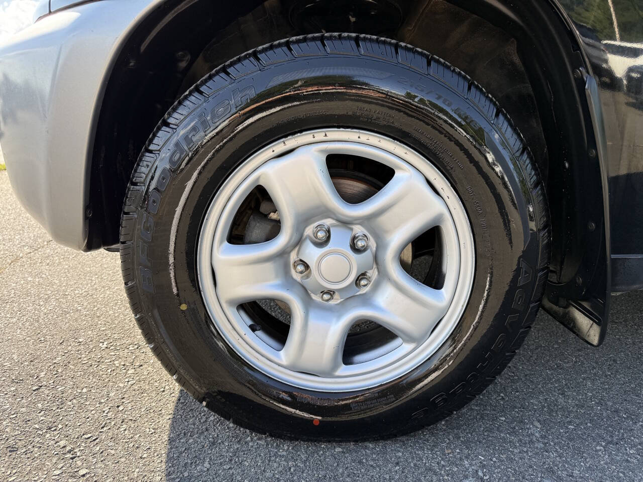 Used 2003 Toyota RAV4 4WD image 22