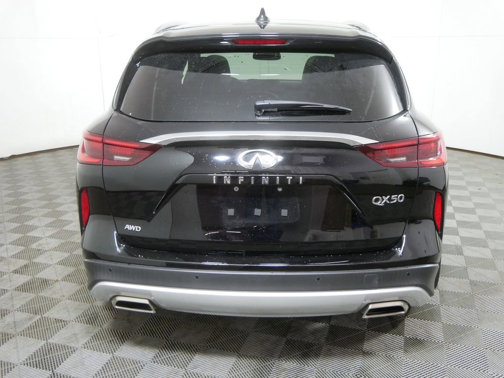 Used 2022 INFINITI QX50 Luxe image 4