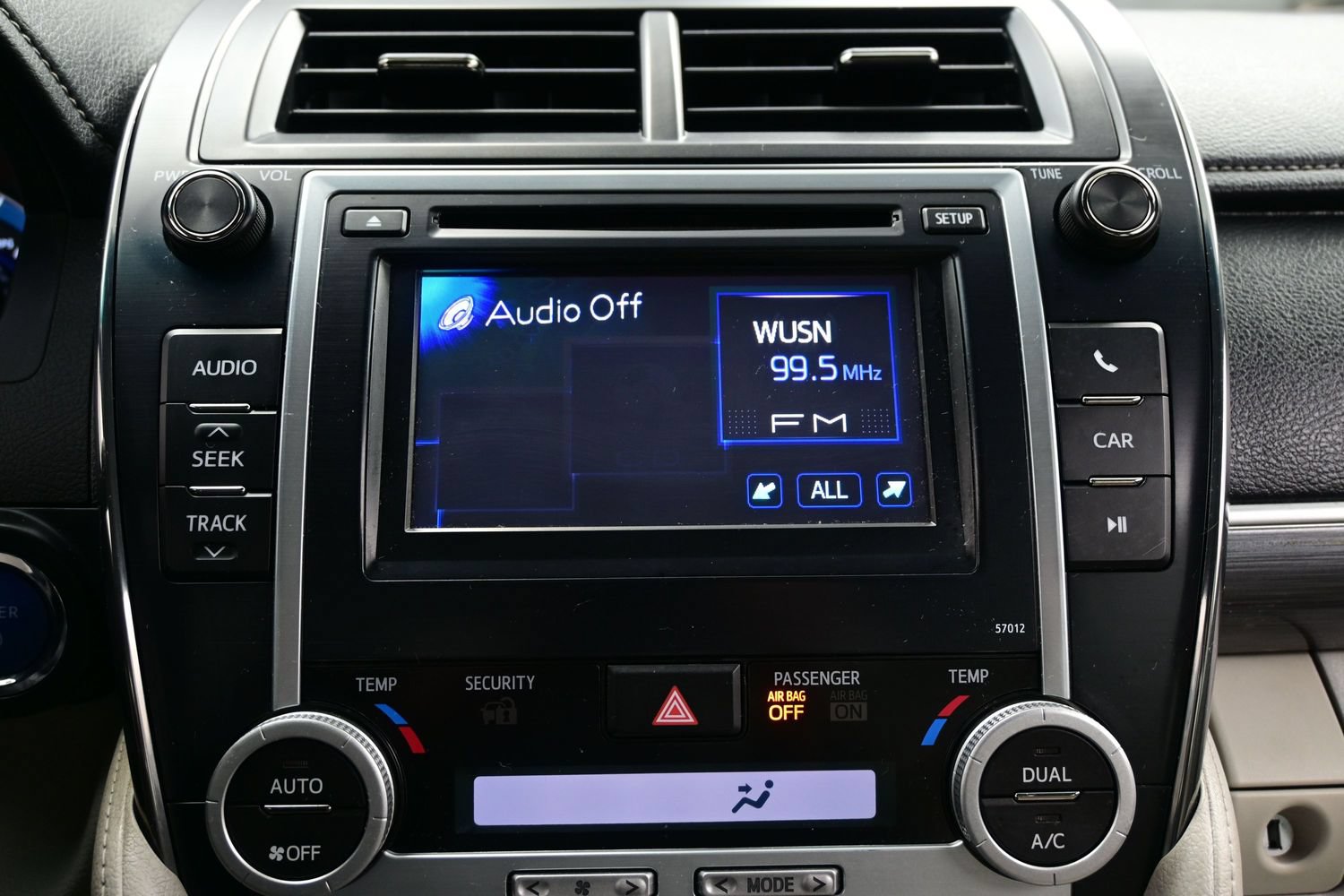 Used 2012 Toyota Camry XLE FWD image 18