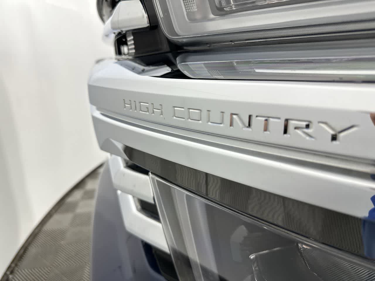Used 2021 Chevrolet Silverado 2500 High Country w/ Z71 Off-Road Package image 27