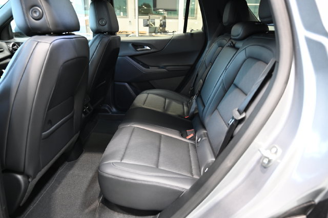 New 2027 Chevrolet Equinox LT w/ Convenience Package II AWD/4WD image 11