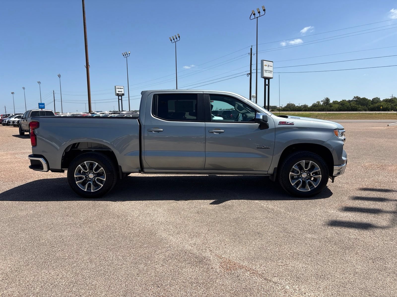 New 2026 Chevrolet Silverado 1500 LT w/ Texas Edition Plus AWD/4WD image 7