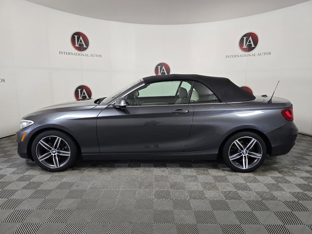 Used 2017 BMW 230i xDrive Convertible image 10