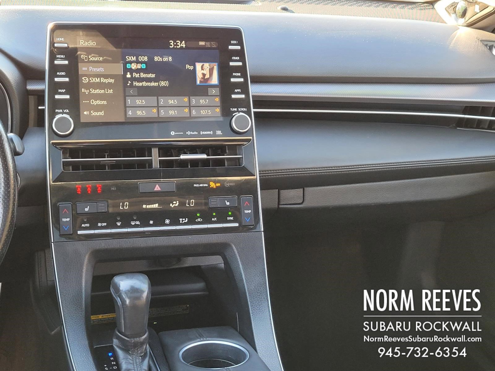 Used 2019 Toyota Avalon XSE image 12