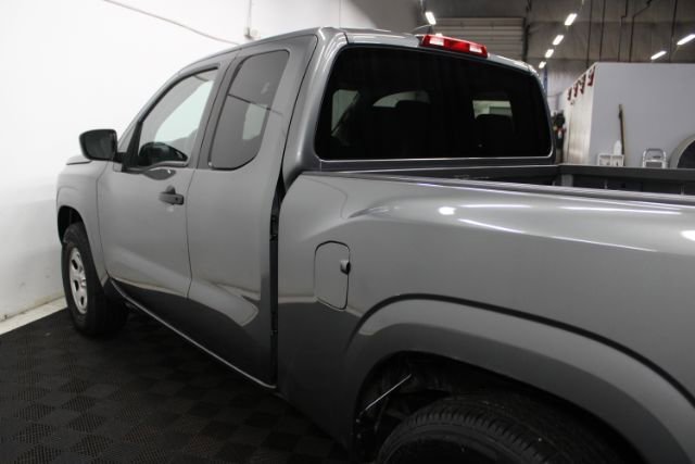 Used 2022 Nissan Frontier S image 11