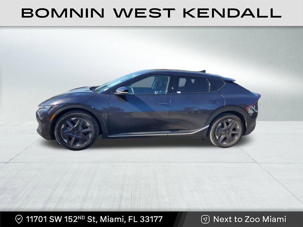 Used 2025 Kia EV6 Light image 4