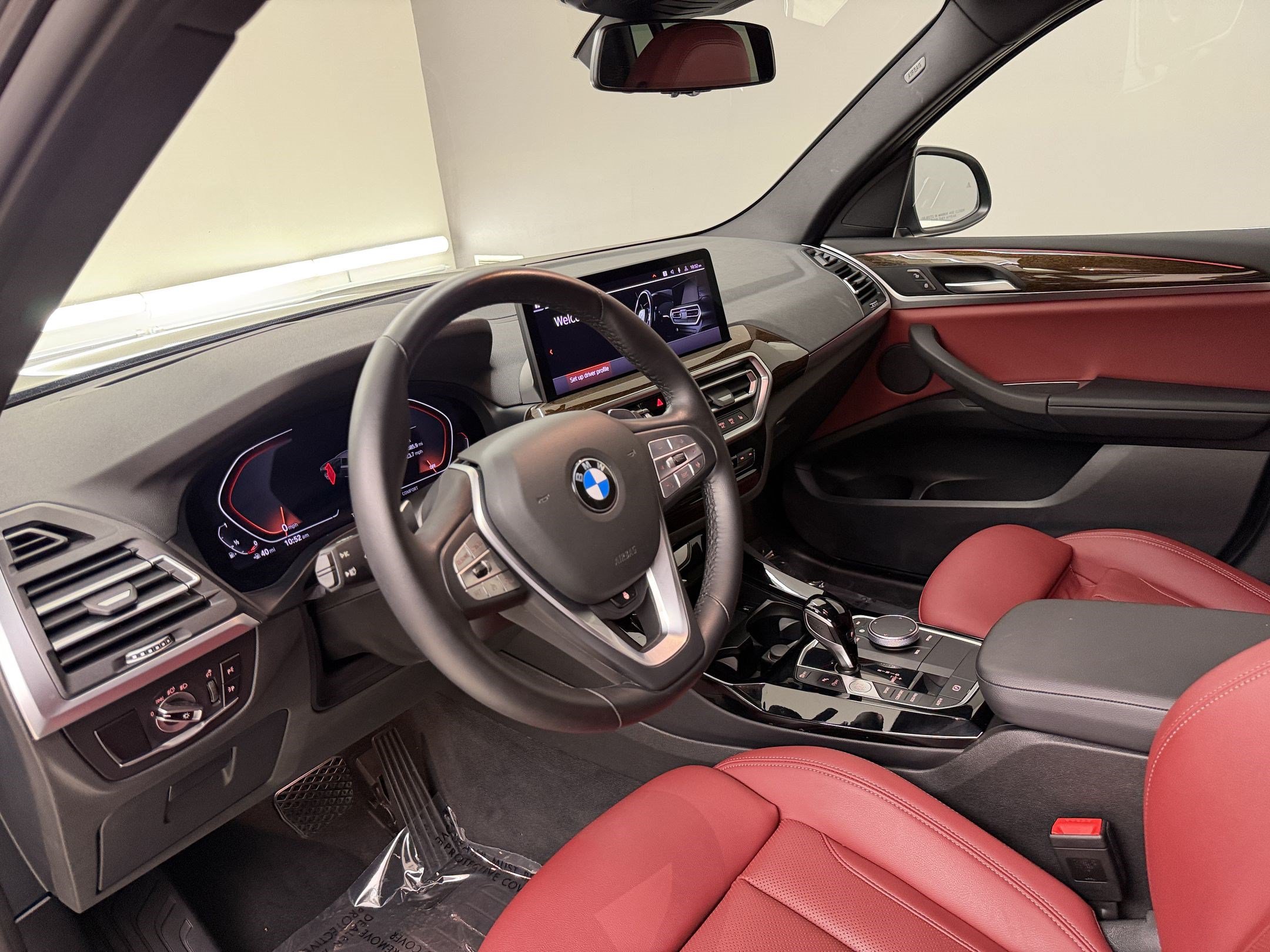 Certified 2024 BMW X3 sDrive30i w/ Premium Package RWD image 4