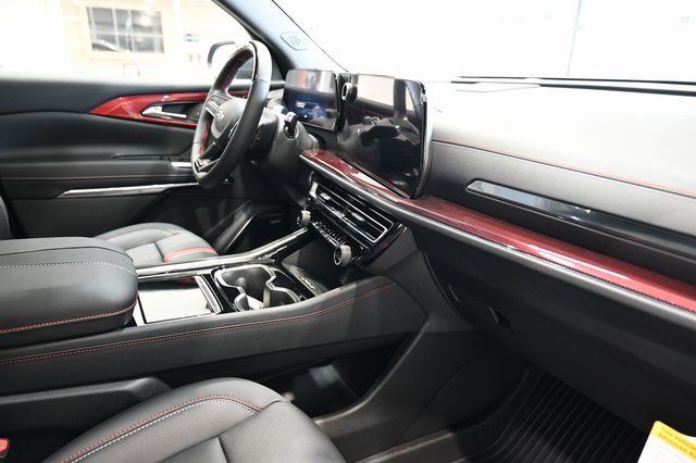 New 2026 Chevrolet Traverse RS w/ LPO, Floor Liner Package image 14