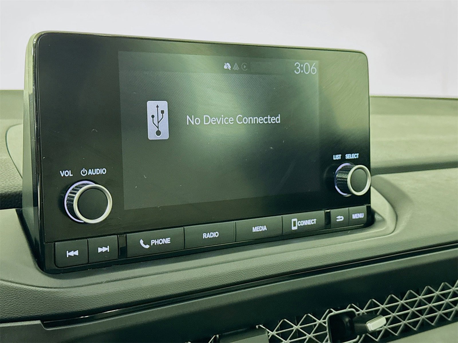 Used 2025 Honda Accord SE image 12