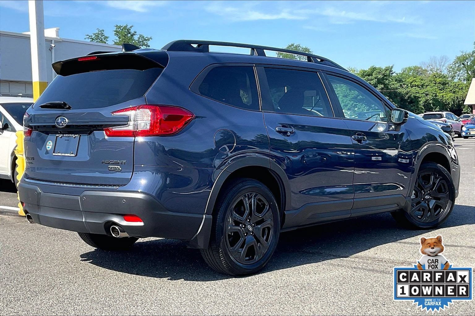 Certified 2025 Subaru Ascent Bronze Edition w/ Onyx Package AWD/4WD image 13