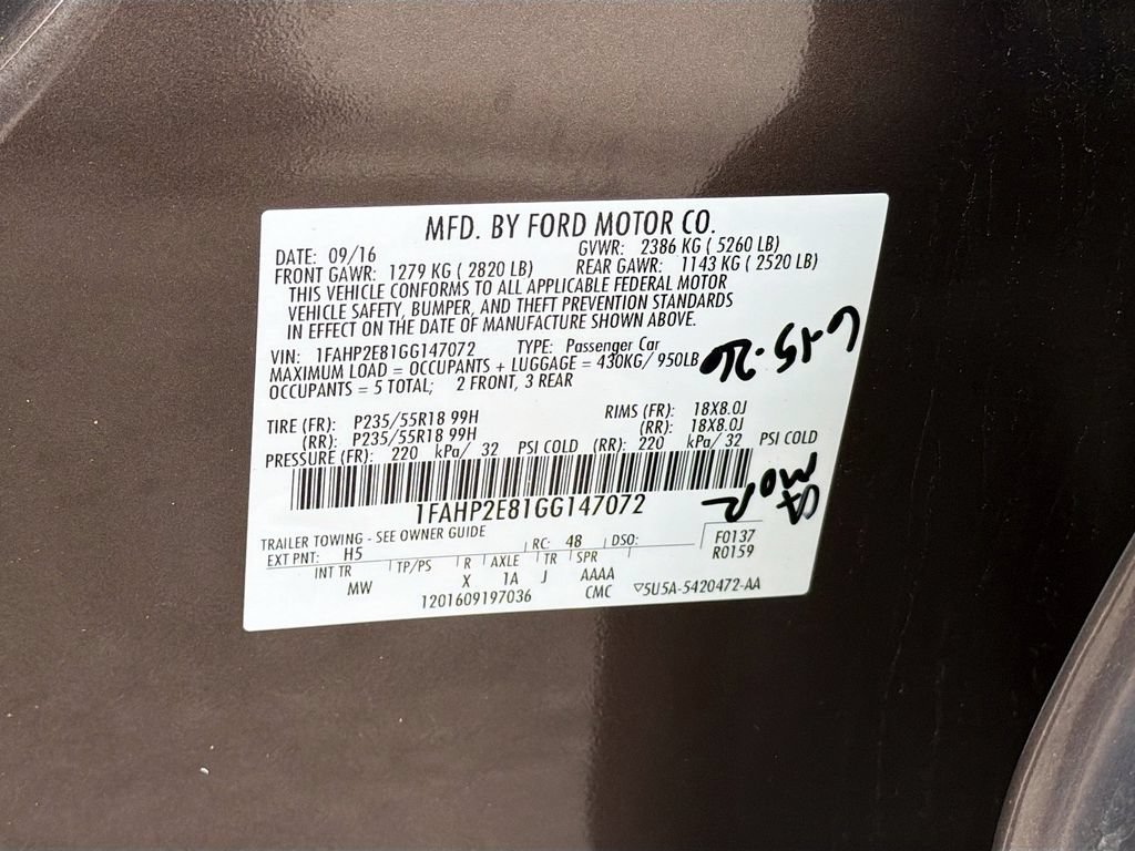Used 2016 Ford Taurus SEL FWD image 33