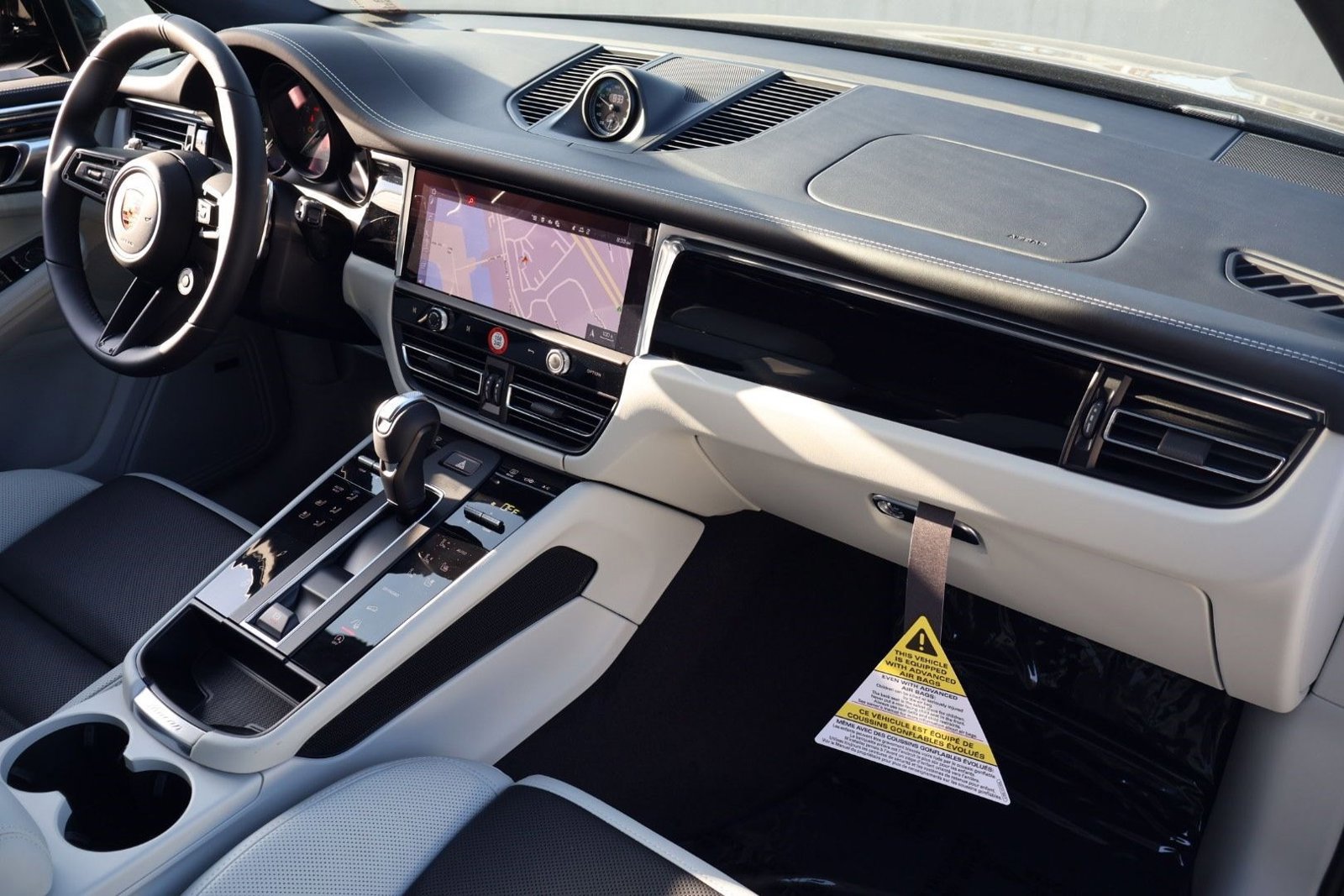 New 2026 Porsche Macan S image 25