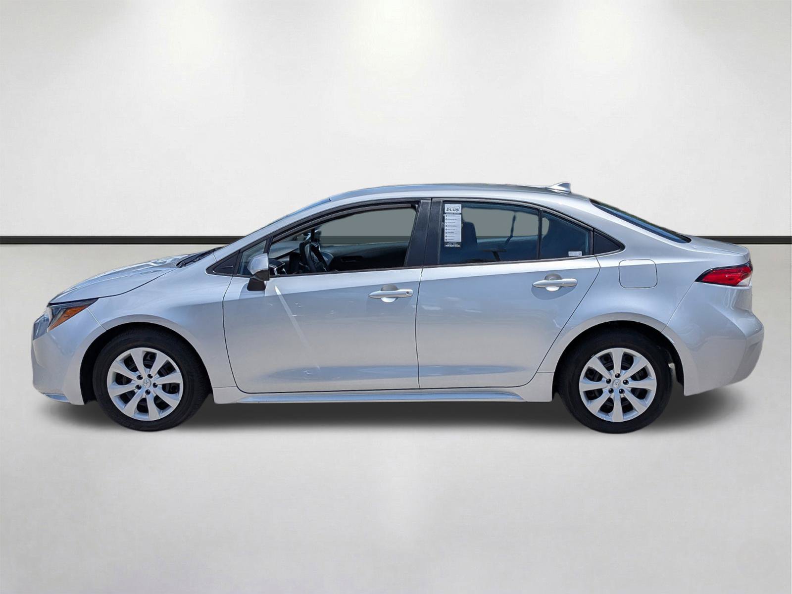 Used 2025 Toyota Corolla LE FWD image 7
