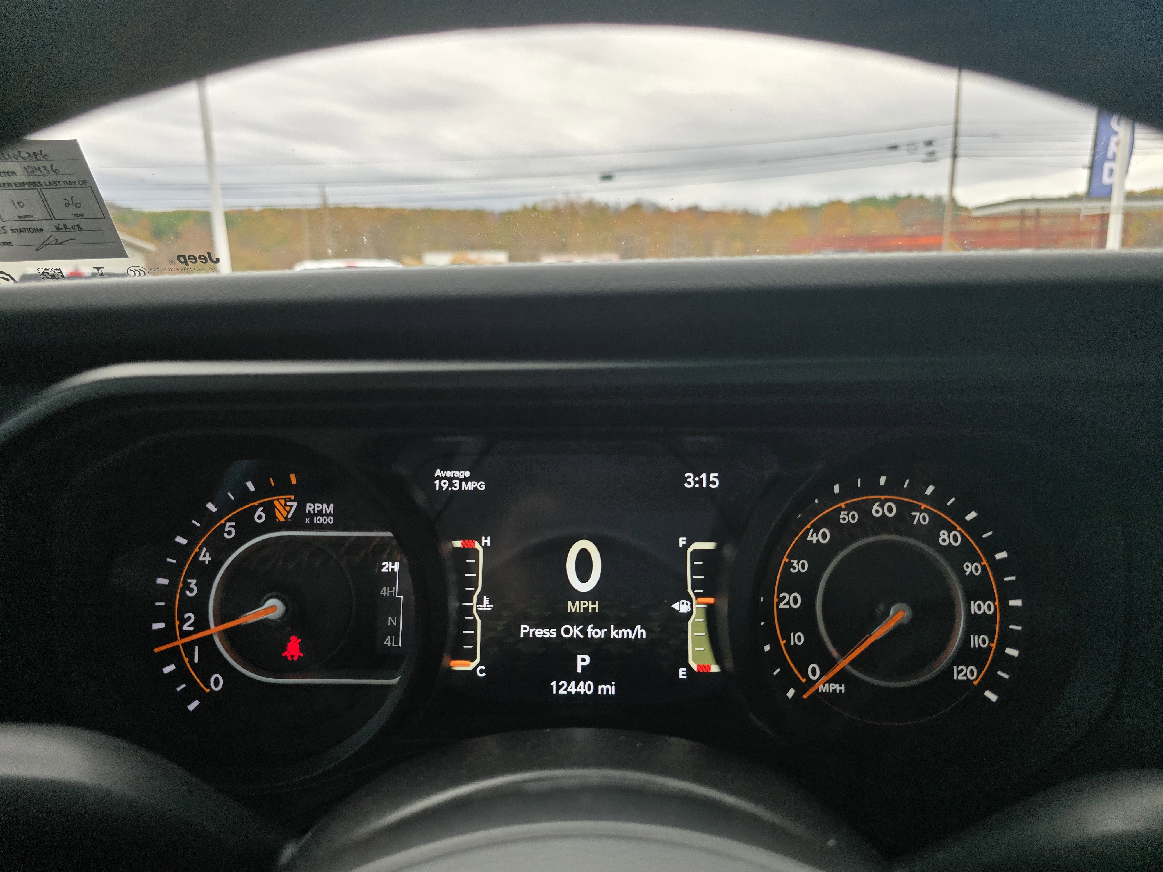 Used 2024 Jeep Gladiator Mojave w/ Technology Group image 20