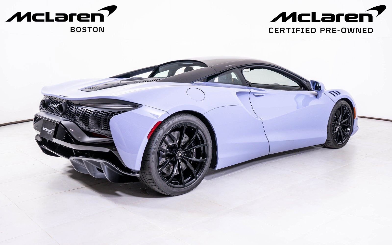 Used 2023 McLaren Artura RWD image 5