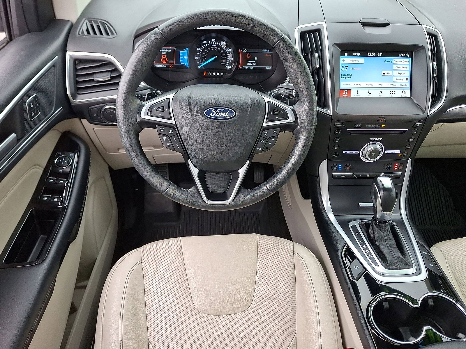 Used 2018 Ford Edge Titanium w/ Equipment Group 302A AWD/4WD image 21