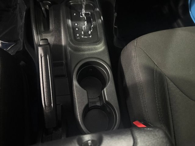 Used 2018 Jeep Wrangler Sport AWD/4WD image 23