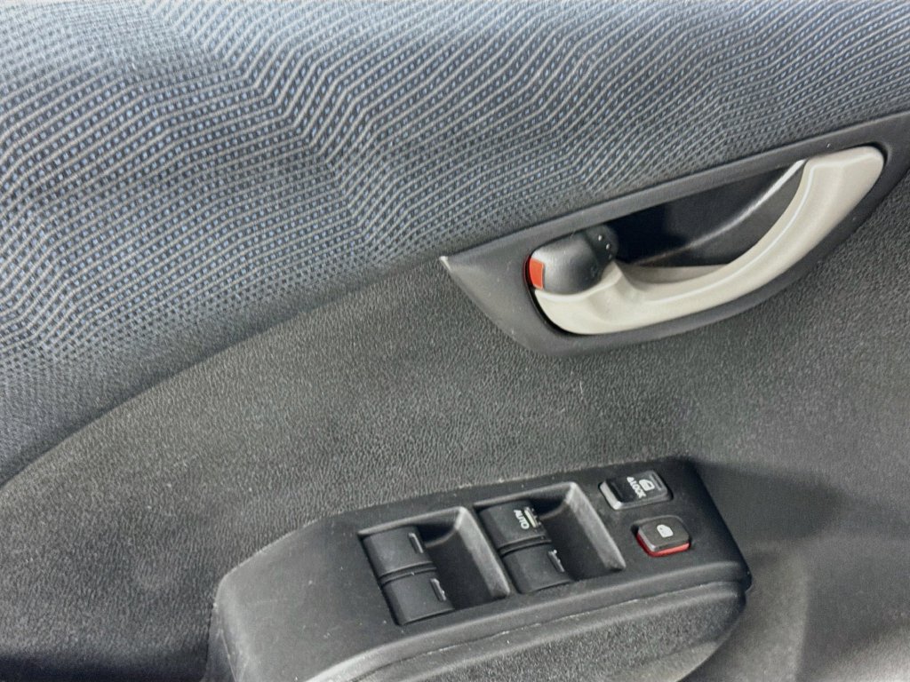Used 2011 Honda Fit Sport image 19