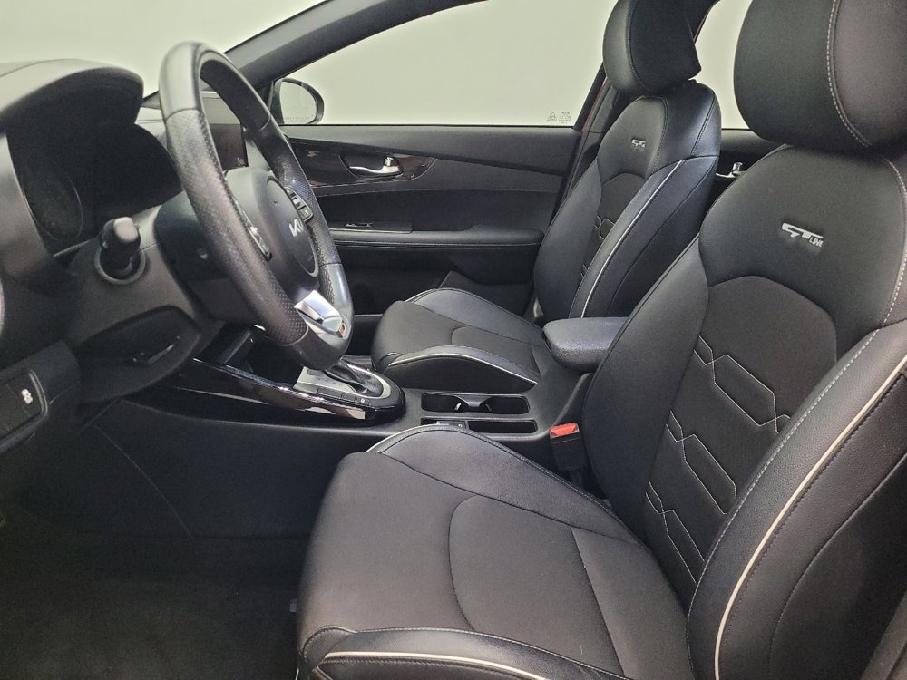 Used 2022 Kia Forte GT-Line w/ GT-Line Premium Package image 17