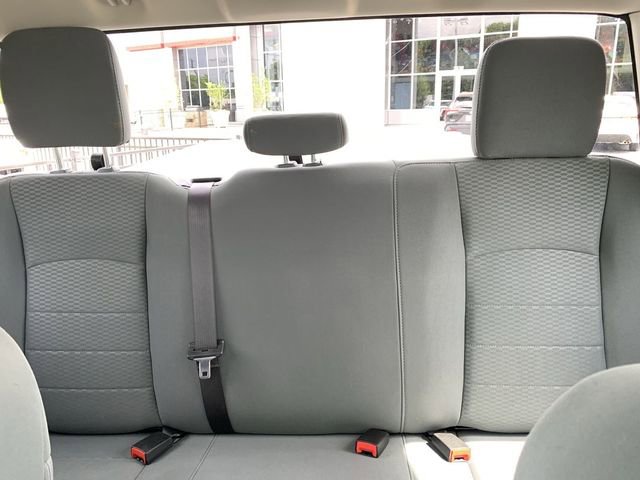 Used 2018 RAM 1500 Express RWD image 28