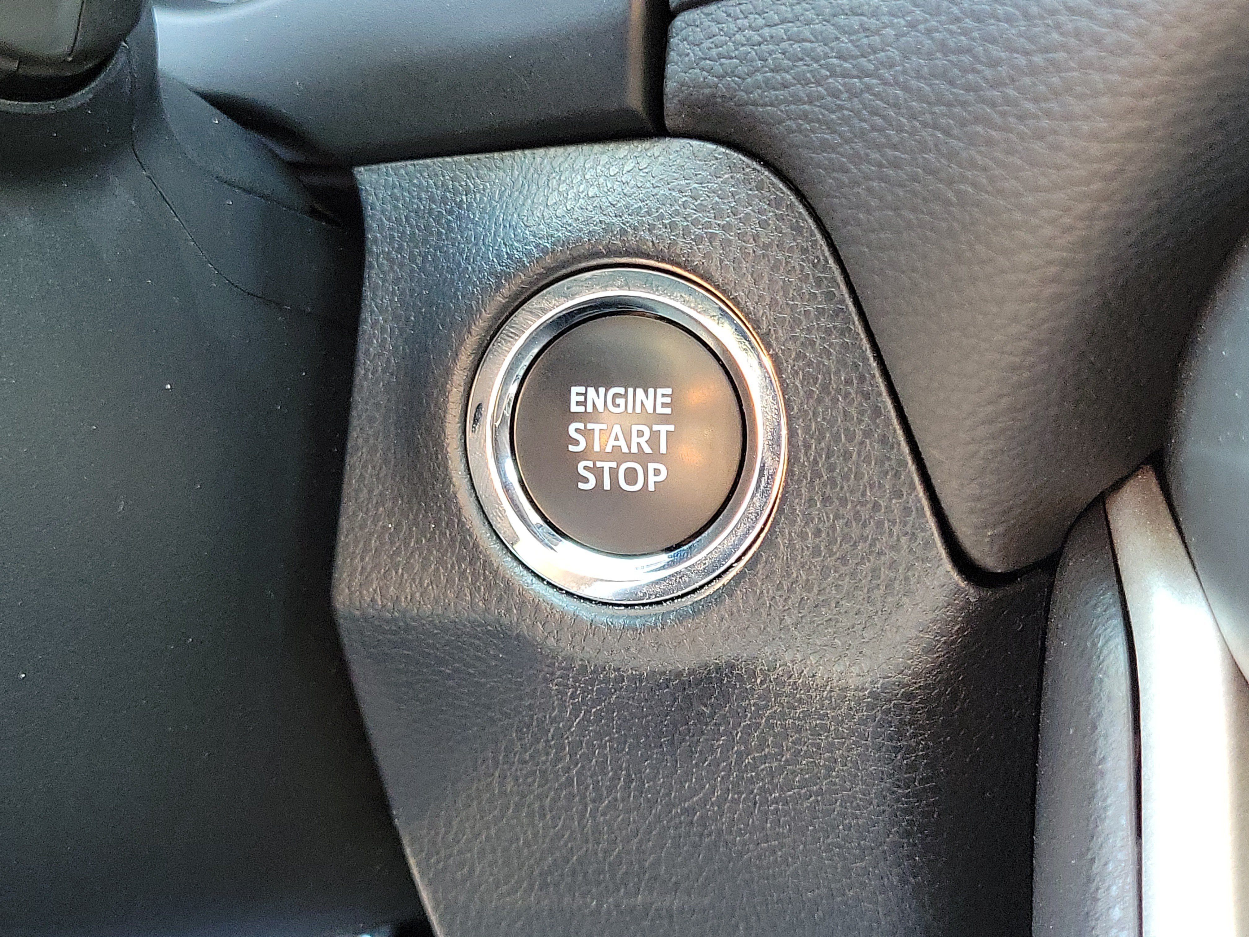 Used 2024 Toyota RAV4 XLE w/ Convenience Package AWD/4WD image 28