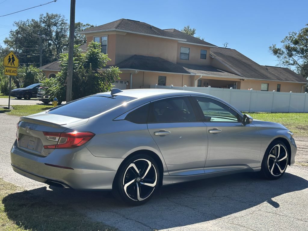 Used 2018 Honda Accord Sport image 14
