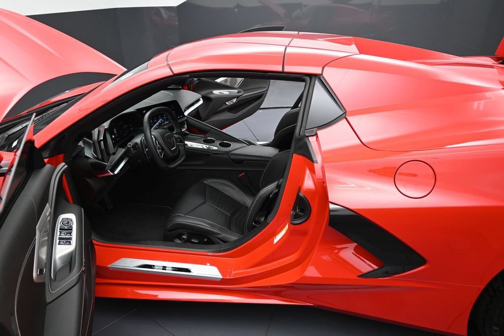 Used 2026 Chevrolet Corvette Stingray Preferred Conv w/ 2LT RWD image 11