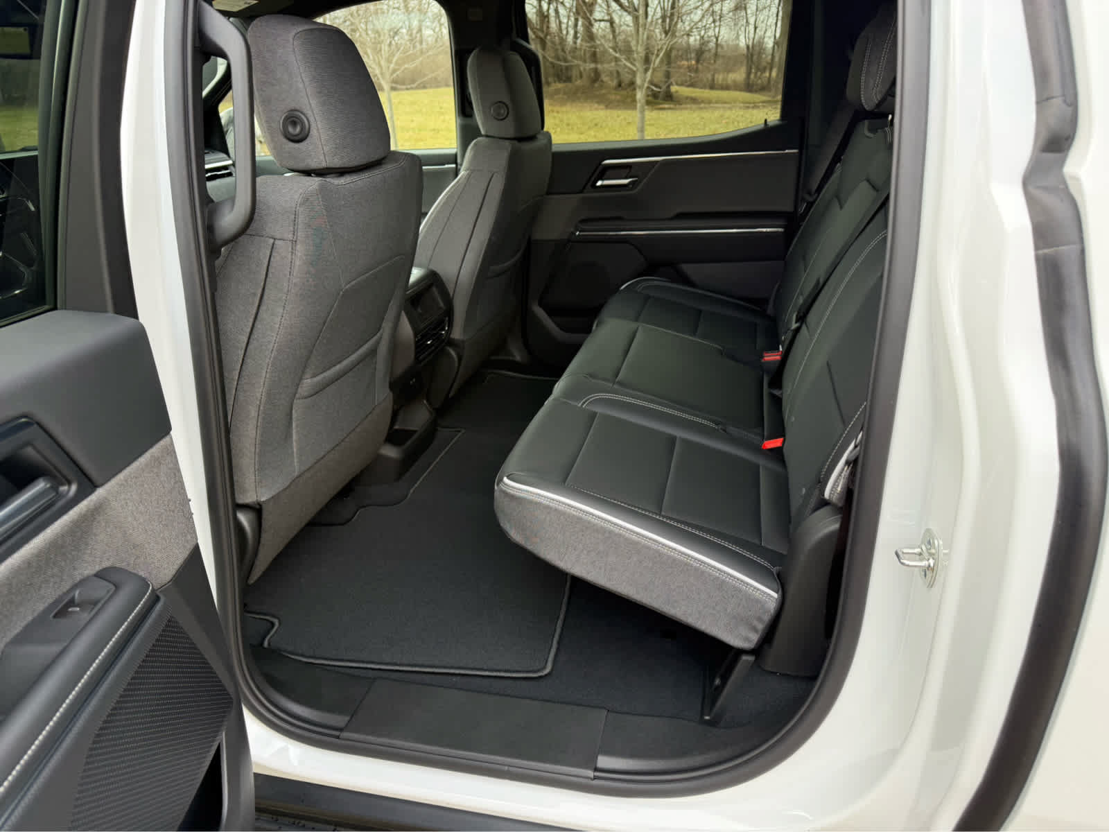 New 2026 GMC Sierra EV Elevation AWD/4WD image 12