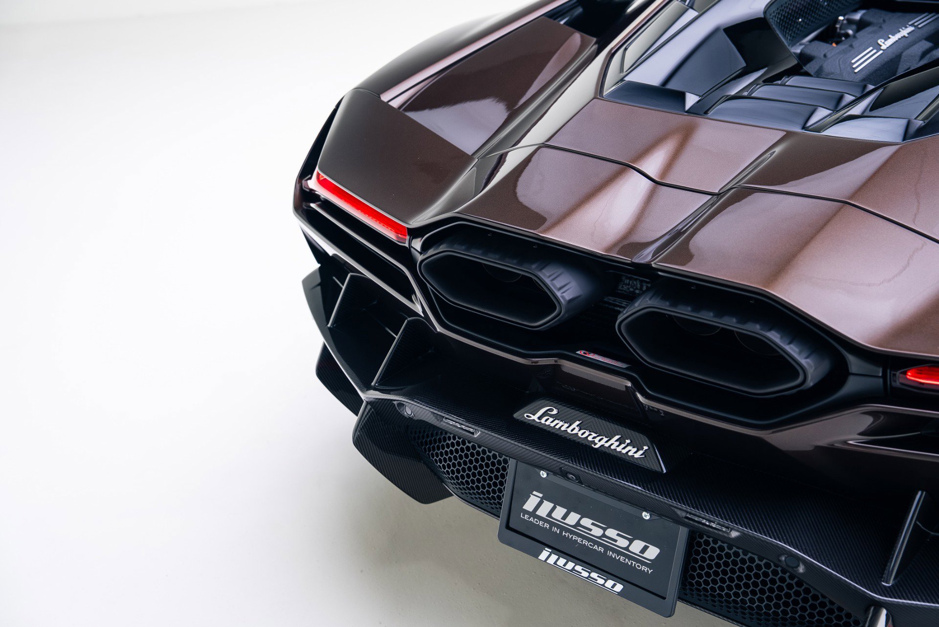 Used 2025 Lamborghini Revuelto image 28