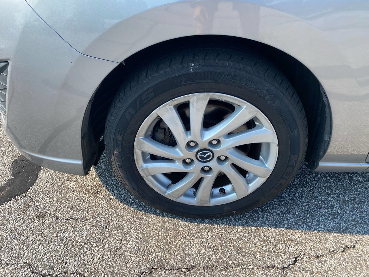 Used 2014 MAZDA MAZDA5 Sport image 10