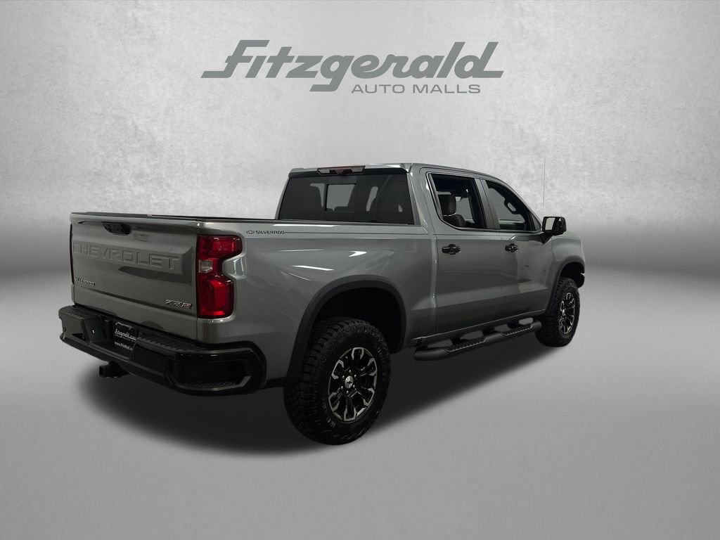 Used 2023 Chevrolet Silverado 1500 ZR2 w/ Technology Package AWD/4WD image 7