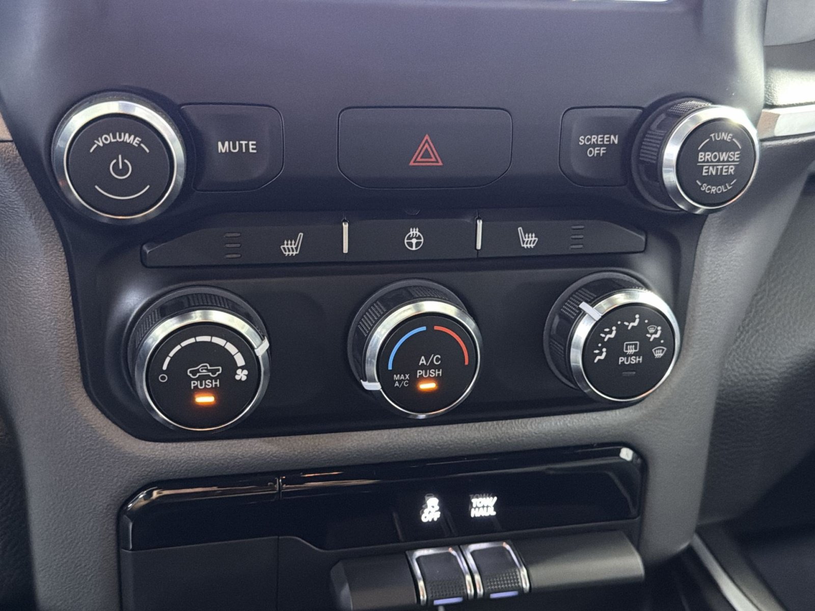 Used 2023 RAM 1500 Big Horn AWD/4WD image 23